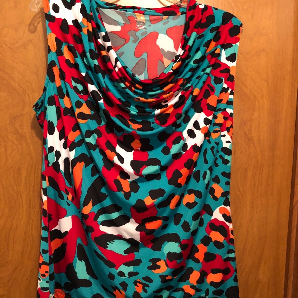 Worthington scroll neck sleeveless blouse